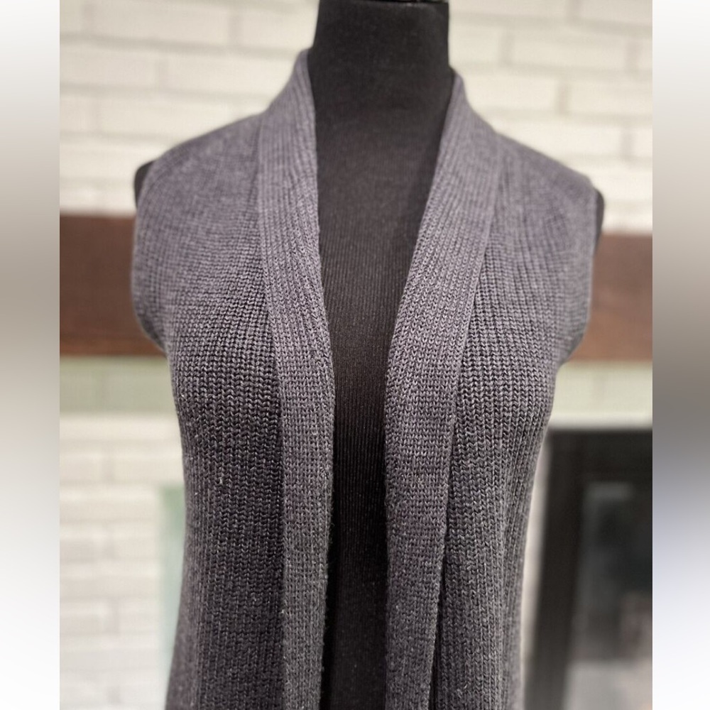 Aritzia Charcoal Knit Cardigan